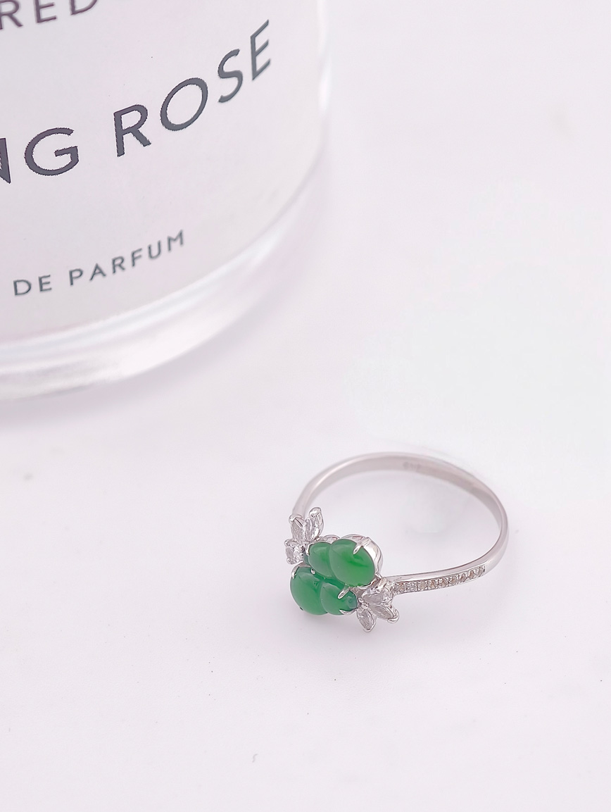 Natural Double Gourd Jadeite Ring image