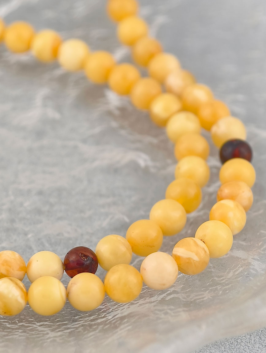 Natural Beeswax and Blood Amber Multi-Circle Bracelet